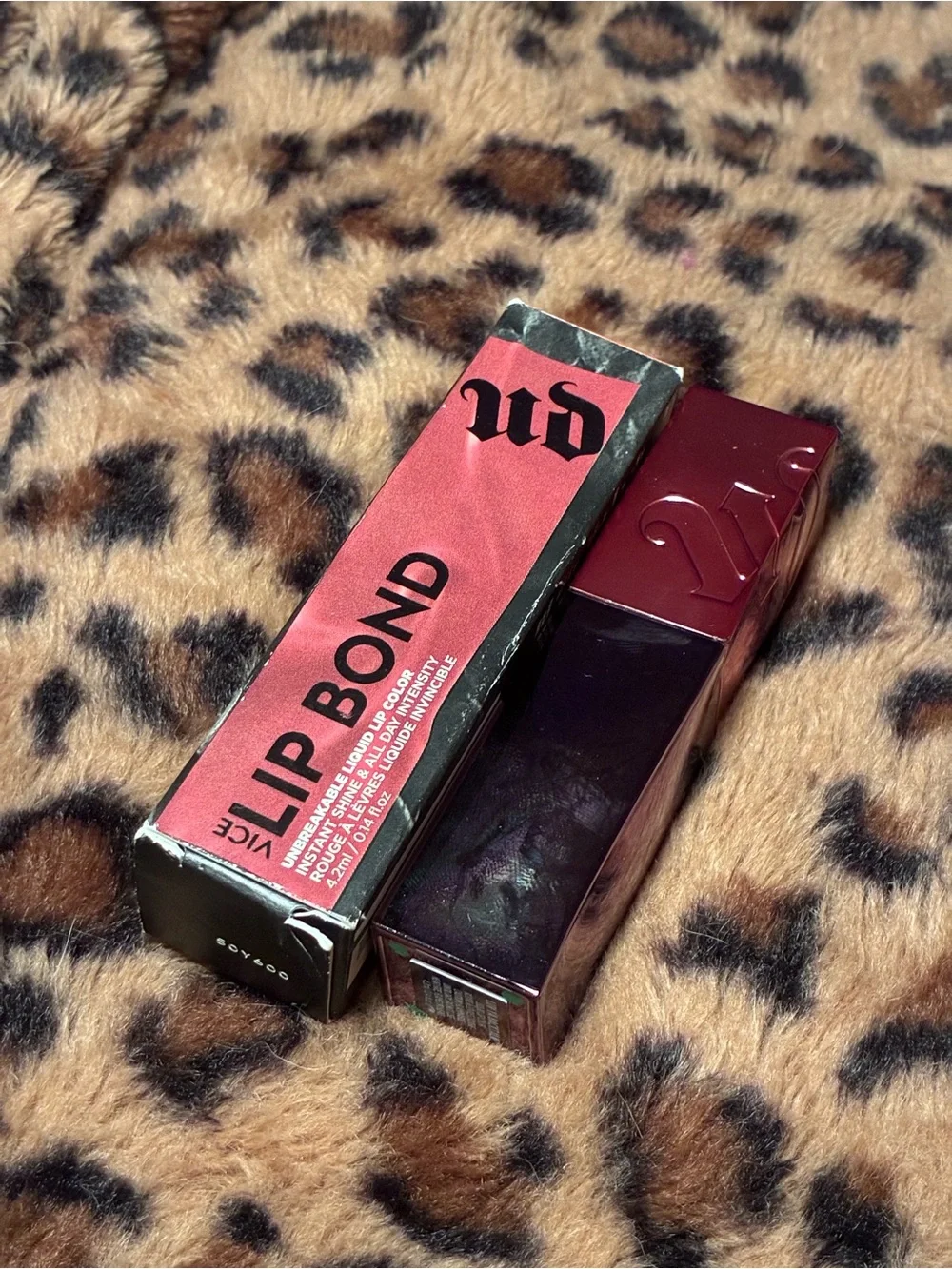 NIB Urban Decay ‘Luv Ya Backtalk’ Lip Bond Liquid Lipstick